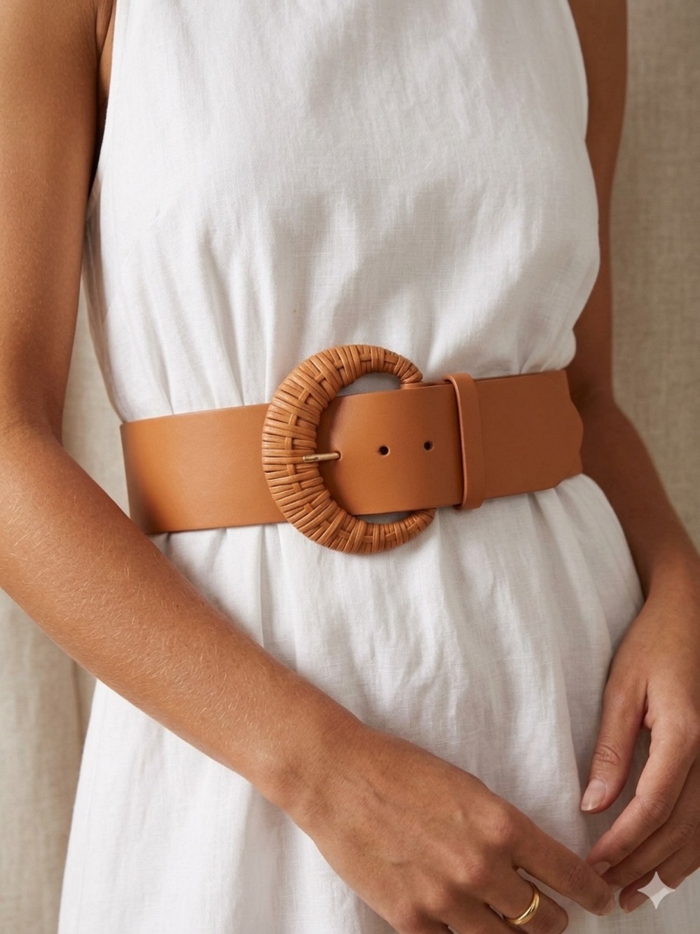 Lafayette 148 New York Wide Tan Leather Belt with Woven Round Buckle Italy small